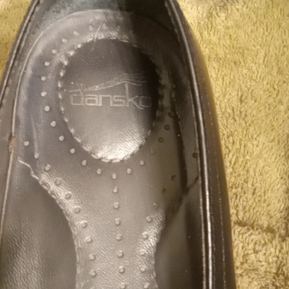 Shoes - Picture 5 of 6